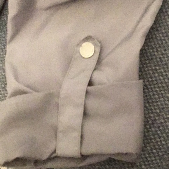 Michael- Michael Kors lined nylon raincoat- beautifully detailed size lg - Picture 5 of 9